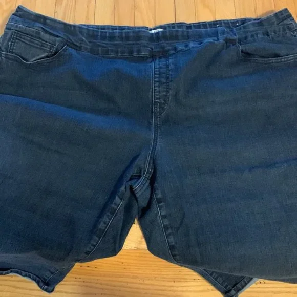 D/C Denim Pull up Capri Pants Size 5 - Picture 4 of 6